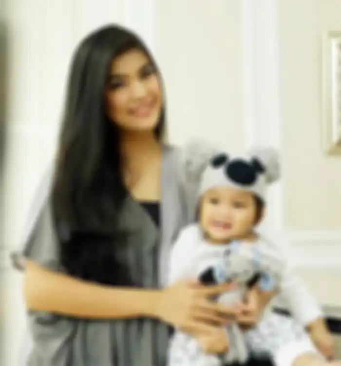 Raya Kohandi dan putrinya