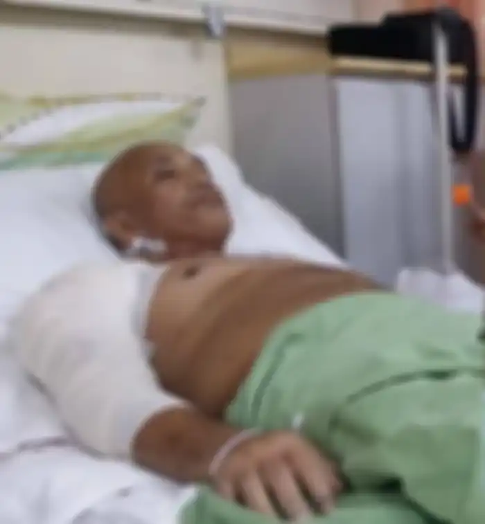 Mohd Razin saat dirawat di rumah sakit. 