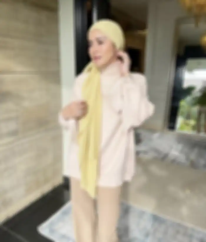 Gaya hijab Olla Ramlan