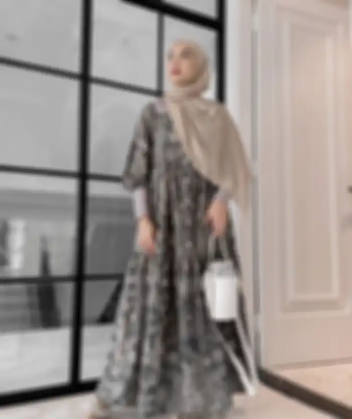 Gaya hijab Zaskia Sungkar