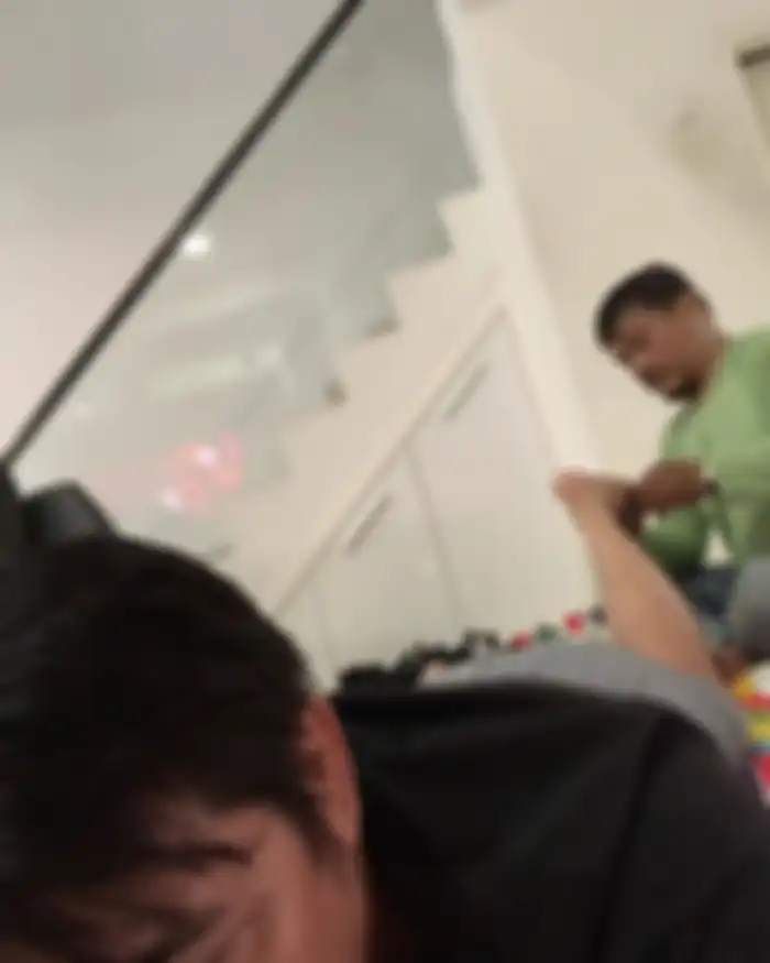 Tangga Mewah di kediaman Parto.