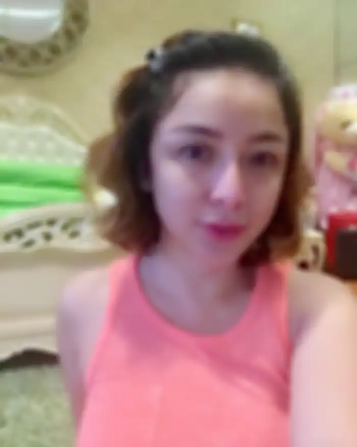 Foto Regina yang terlihat awet muda