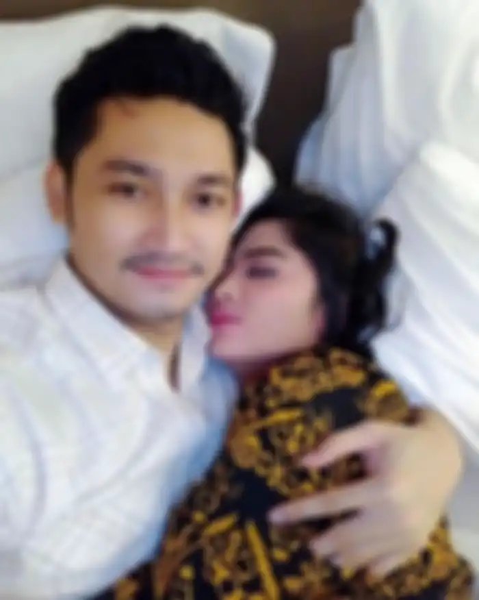 Dewi Perssik dan Angga Wijaya