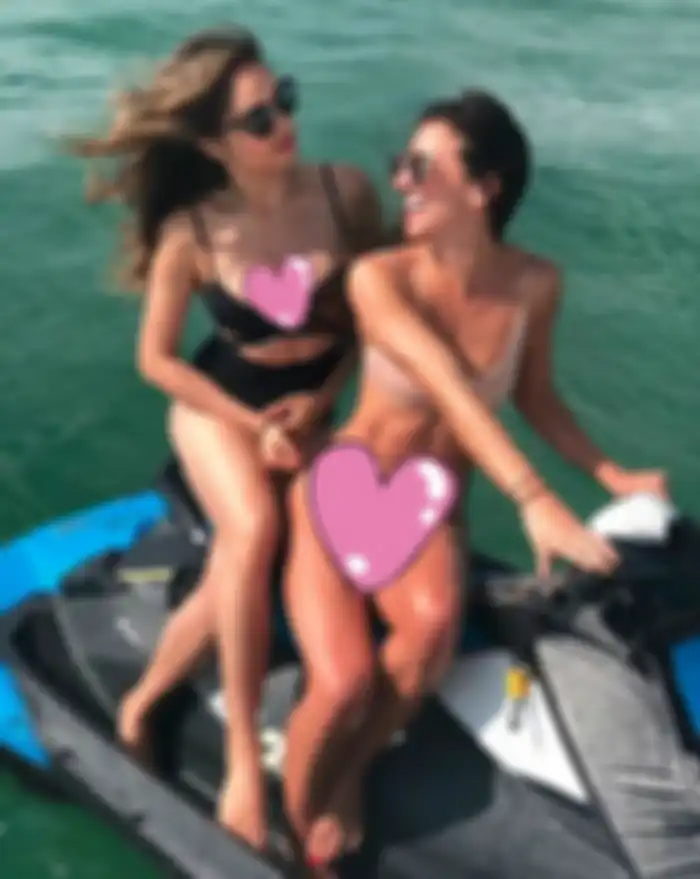 Foto berani Cinta Laura