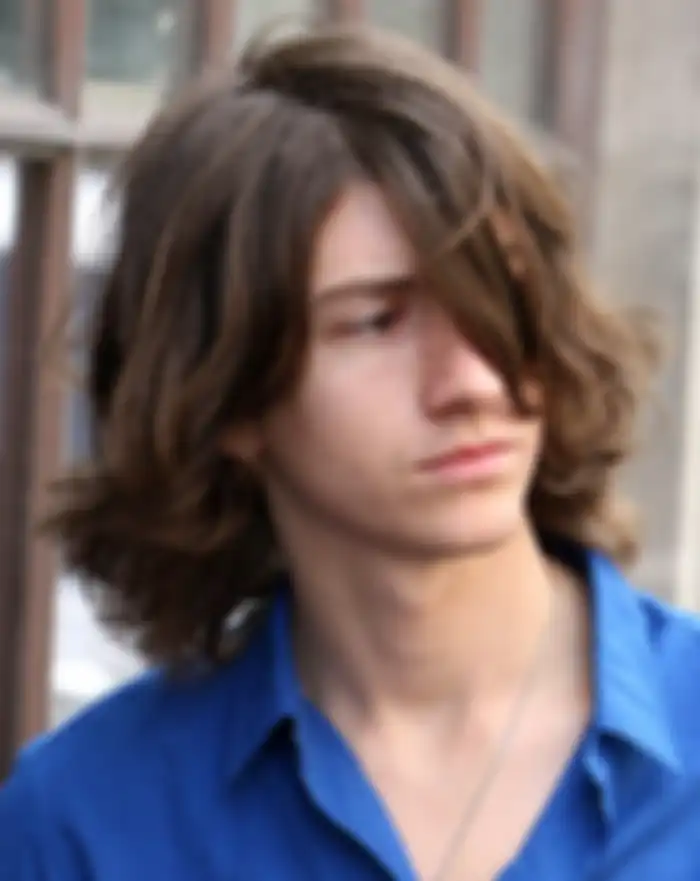 Gaya rambut Alex Turner