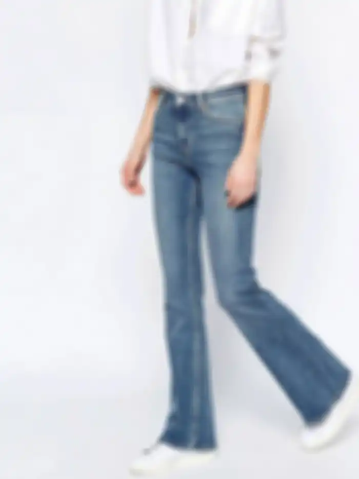 Flare pants + sneakers