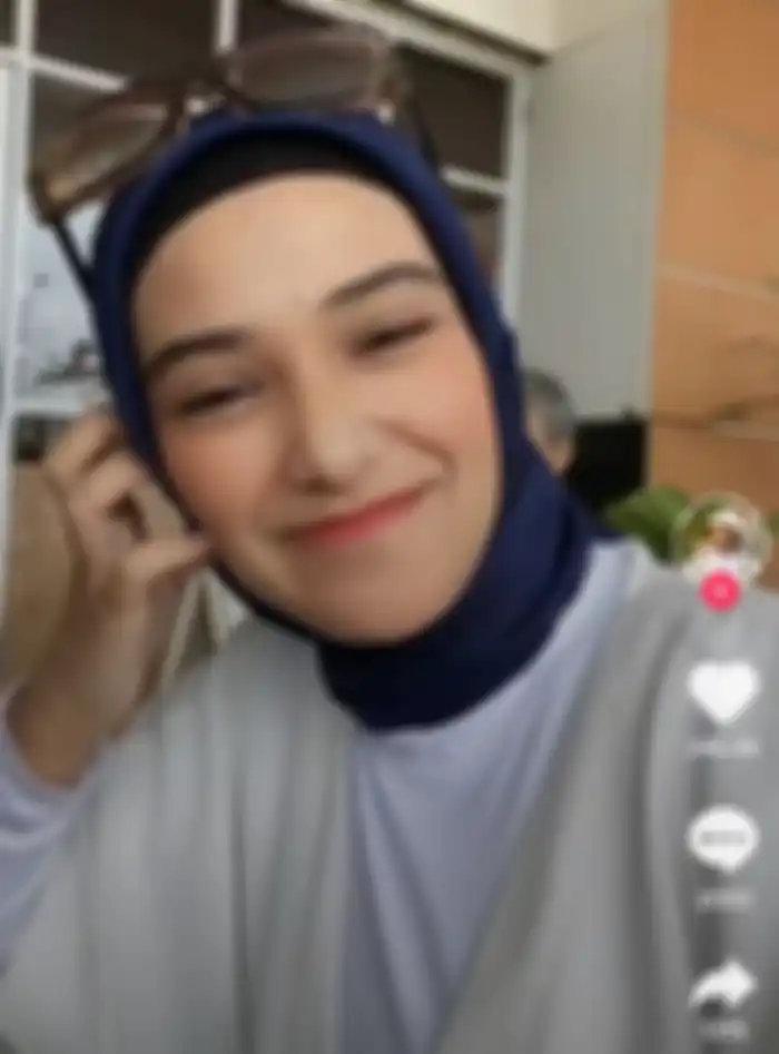 Penampilan terbaru Nadya Mustika di tengah prahara rumah tangga dengan Rizki DA 