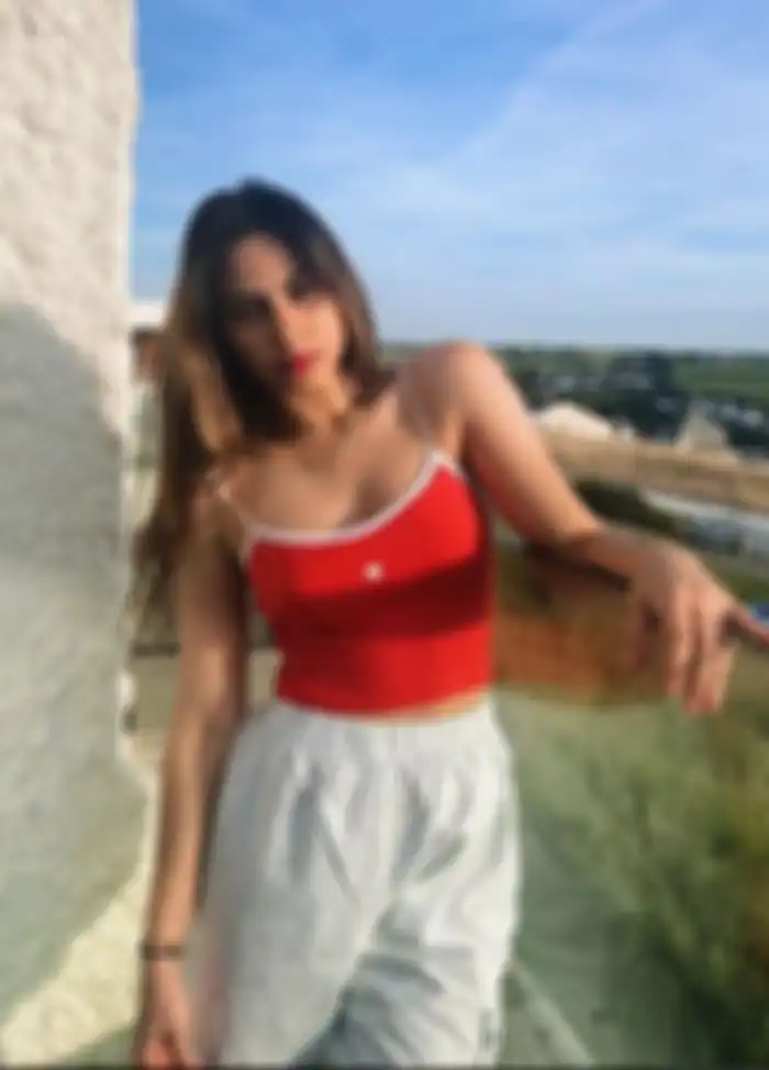 Crop top merah