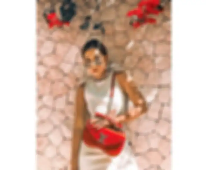 Outfit merah Ayla Dimitri