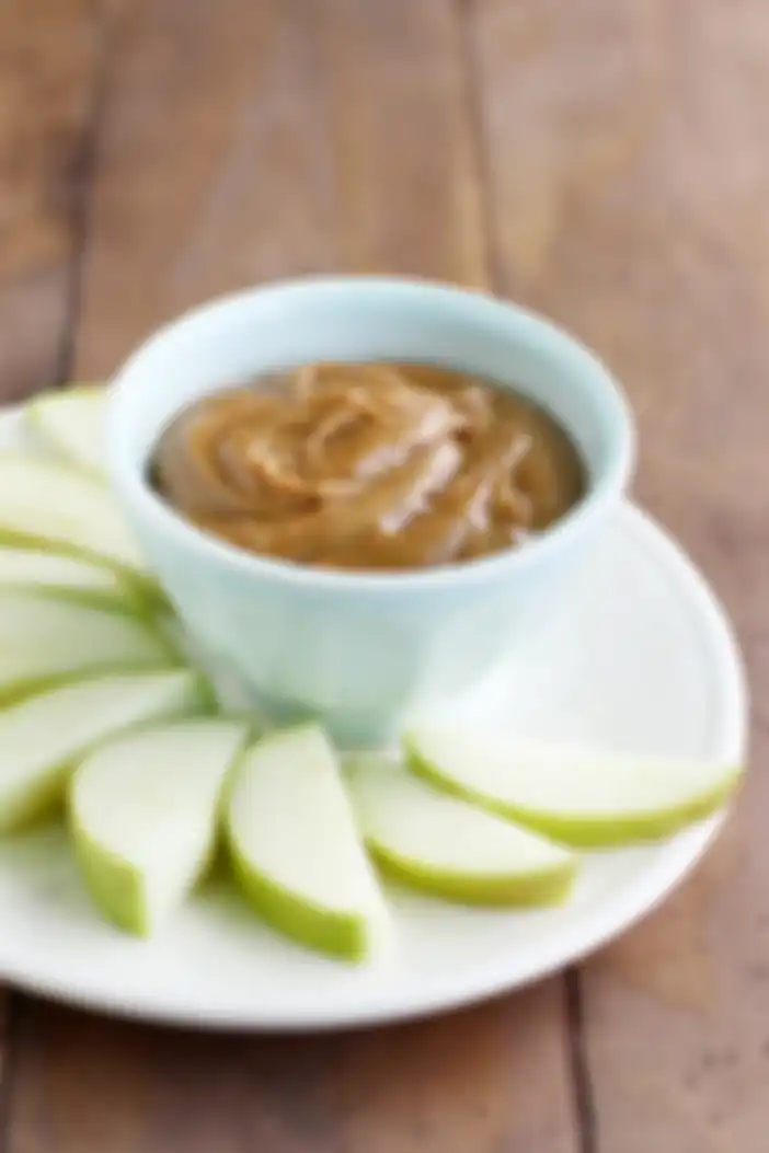 apel dan almond butter