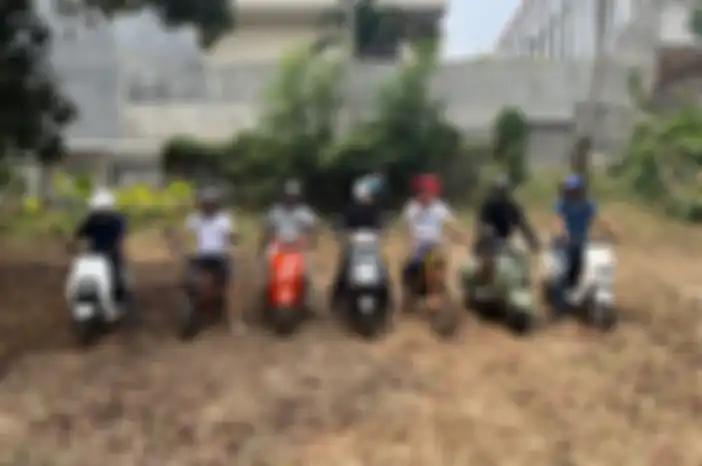 Tak cuma motor listrik asli pabrikan, acara ini juga diikuti motor listrik hasil konversi.