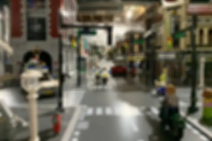 Kota mini dari LEGO yang dibuat oleh Josh Foote