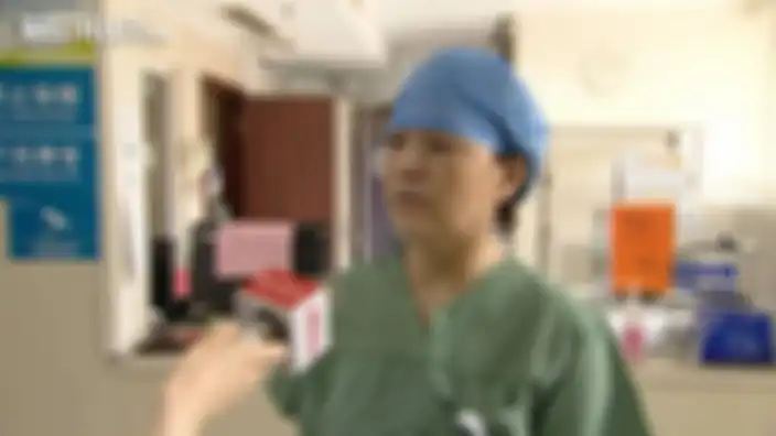 Wang Fan, wakil kepala dokter dari Departemen Perbaikan Luka Bakar dan Luka di Rumah Sakit Kedua Universitas Zhejiang