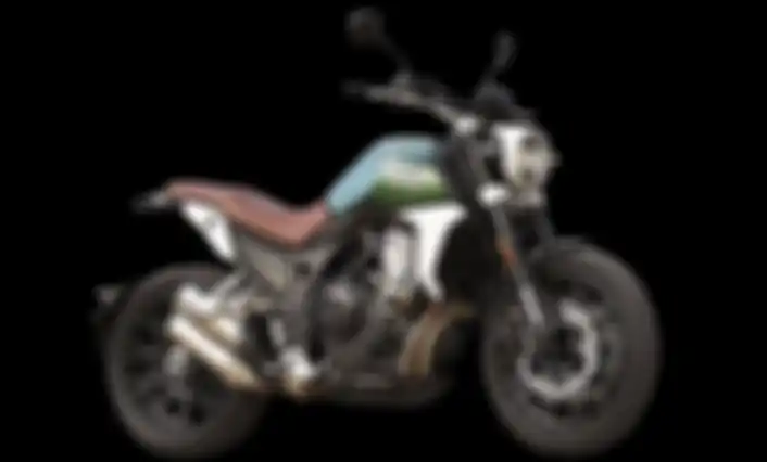 Hunter Scrambler SK500 menggunakan mesin 2 silinder DOHC, 4 katup dan bermesin 4-tak.