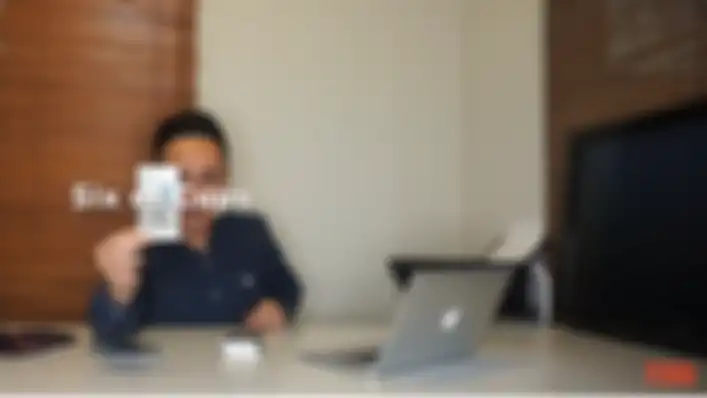 Denny Darko memprediksi perasaan ARiel Noah kepada Luna Maya.