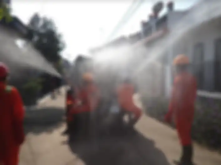 Suzuki Club Reaksi Cepat (SCRC) langsung cegah penyebaran virus corona menyumbangkan APD dan menyemprotkan disinfektan