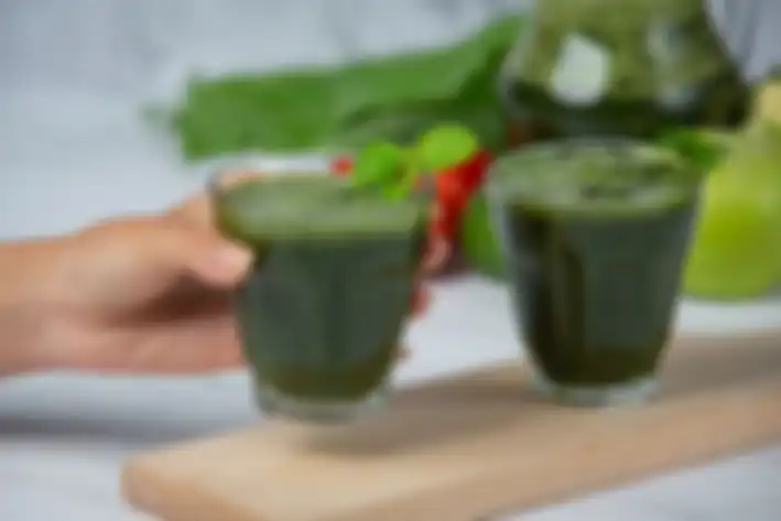 Manfaat minum jus seledri