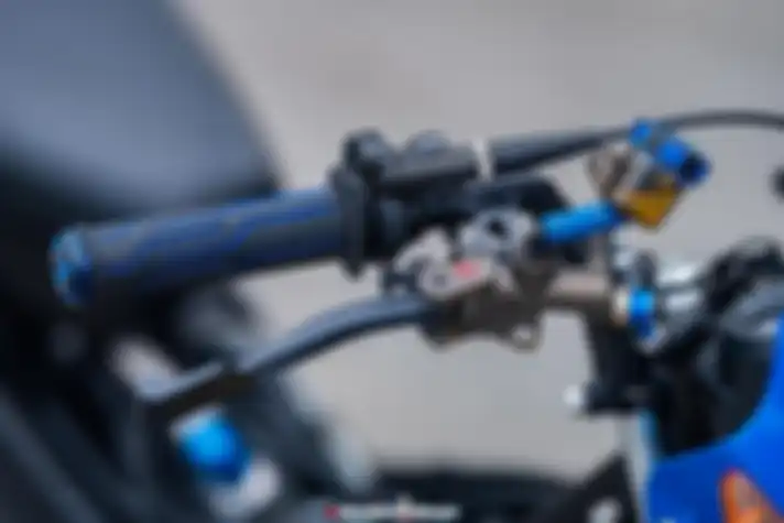 Sling tuas rem dari Brembo terpasang di Honda Sonic 125.