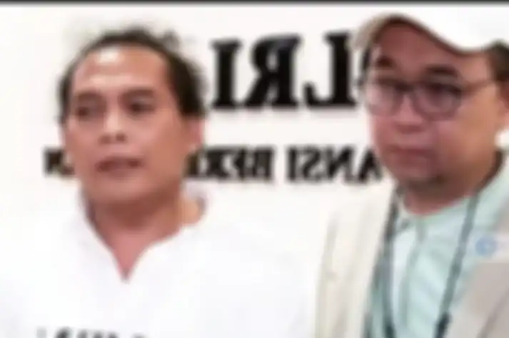 Deolipa Yumara yang berani. membongkar dalang kasus pembunuhan Brigadir J ternyata teman duet mantan istri Vicky Prasetyo. Foto terkininya muncul.