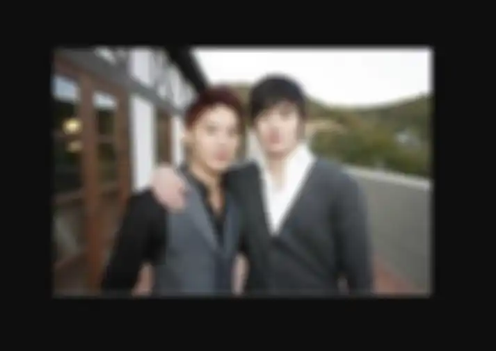 Kim Junsu ‘JYJ’ dan Kim Junho