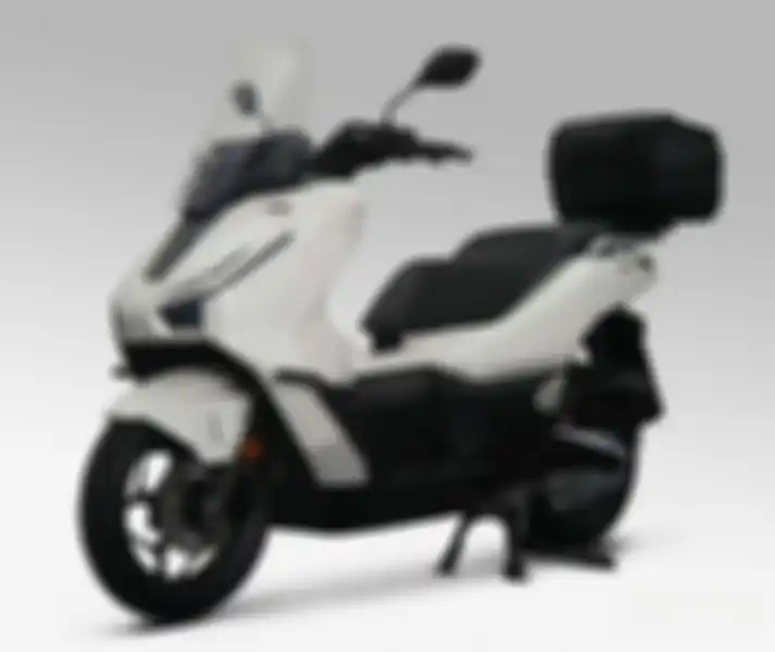 Tampilan motor matic baru Honda NWG150 2025 tipe tertinggi.