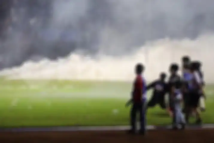 Ternyata begini penyebab kerusuhan di Stadion Kanjuruhan Malang yang tewaskan 127 orang. Kapolda Jatim buka suara.