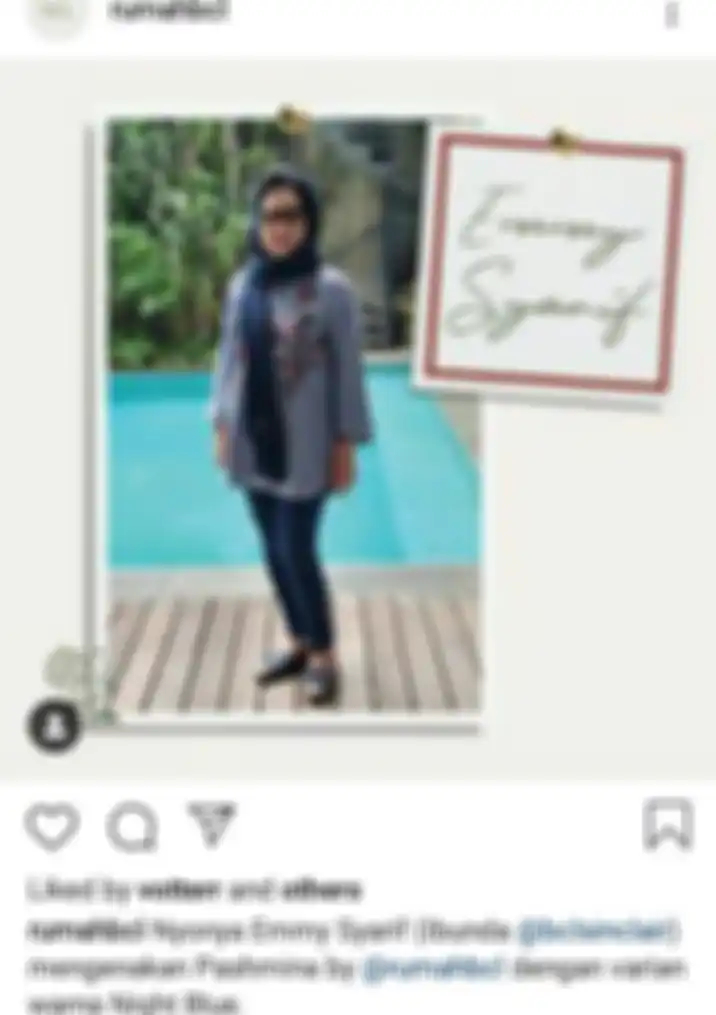 Ibunda bcl kenakan produk buatan putrinya