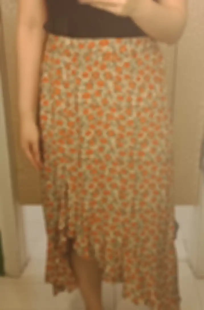 Asymmetrical Ruffle Maxi Skirt dari Pull & Bear