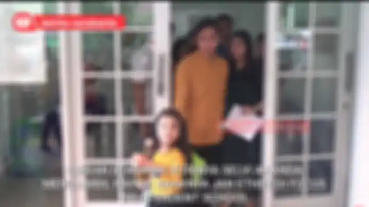 Tampilan Selvi Ananda saat ambil rapor Jan Ethes