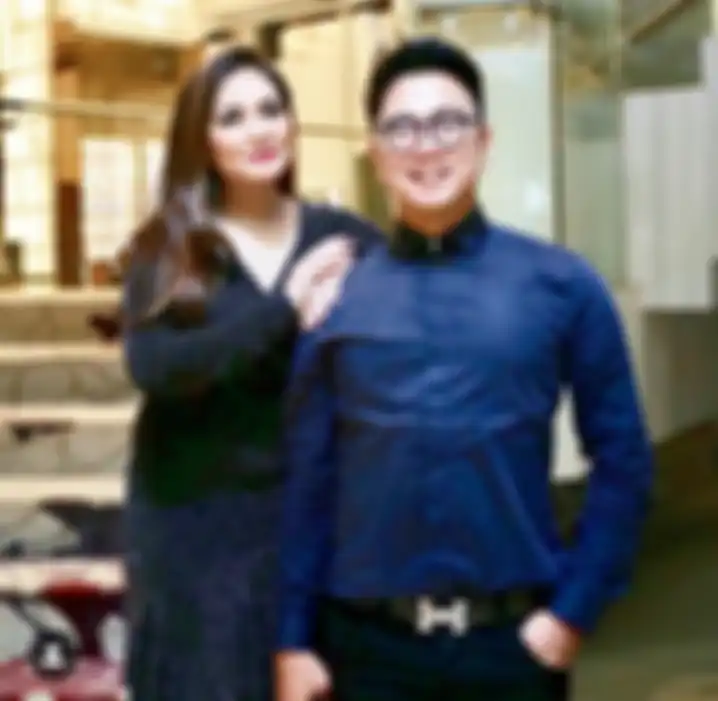 Foto tampang manajer Nia Daniaty tersebar luas usai ikut terseret dalam kasus penipuan CPNS yang diduga dilakukan Olivia Nathania. 