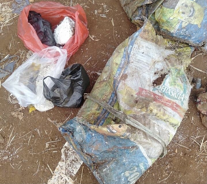 Rudi Samin pemilik tanah yang viralkan kasus beras bansos Jokowi yang dikubur ternyata punya konflik dengan JNE sejak lama. Foto sosoknya muncul.