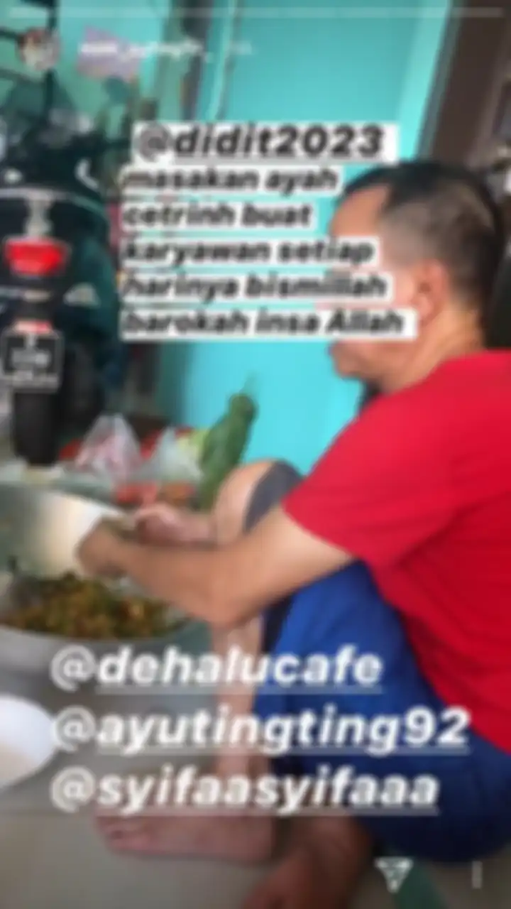 Ayah Rozak banting setir jadi juru memasak 