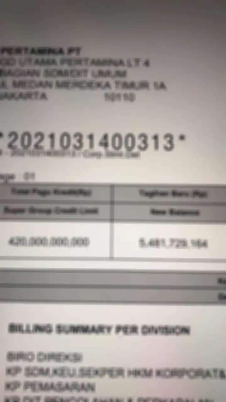 Sebuah foto yang menunjukkan bukti limit kartu kredit PT Pertamina mencapai Rp 420 miliar bocor ke publik.