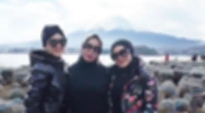 Rina Rosdiana dan syahrini