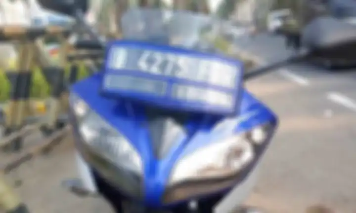 Lampu Yamaha R15 lama hanya nyala sebelah 