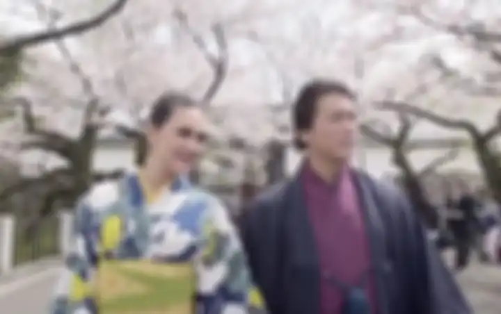 Reino Barack dan Luna Maya pakai kimono