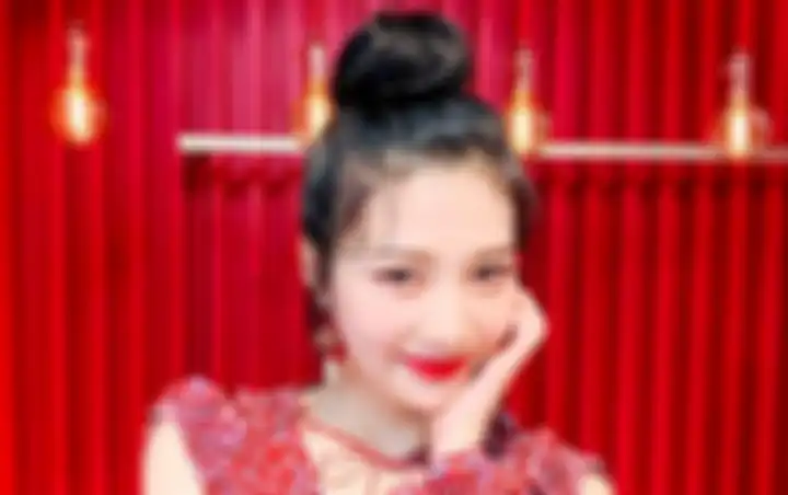 Joy Red Velvet