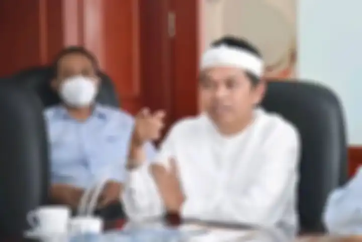 Inilah 7 aksi kontroversial yang pernah dilakukan Dedi Mulyadi. Yusuf Mansur sampai bilang liar. Foto suami Bupati Purwakarta disorot.