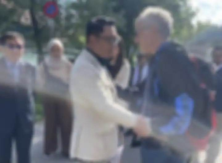 Keluarga Ridwan Kamil sudah ikhlas atas kondisi Emmeril Kahn Mumtadz atau Eril. Mereka sudah konsultasi dengan Ustaz Adi Hidayat.