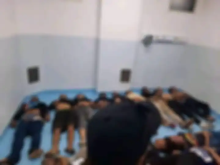 Presiden Jokowi sampai menghapus foto postingan ini usai digeruduk netizen soal Tragedi Kanjuruhan. Media asing ikut meliputnya.