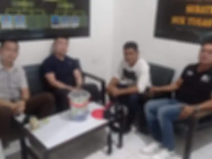 Sebanyak 6 intel asing kepergok marinir TNI AL memotret rahasia negara pakai kamera HP di Kaltara. Ini daftar foto rahasia negara yang dipotret. 