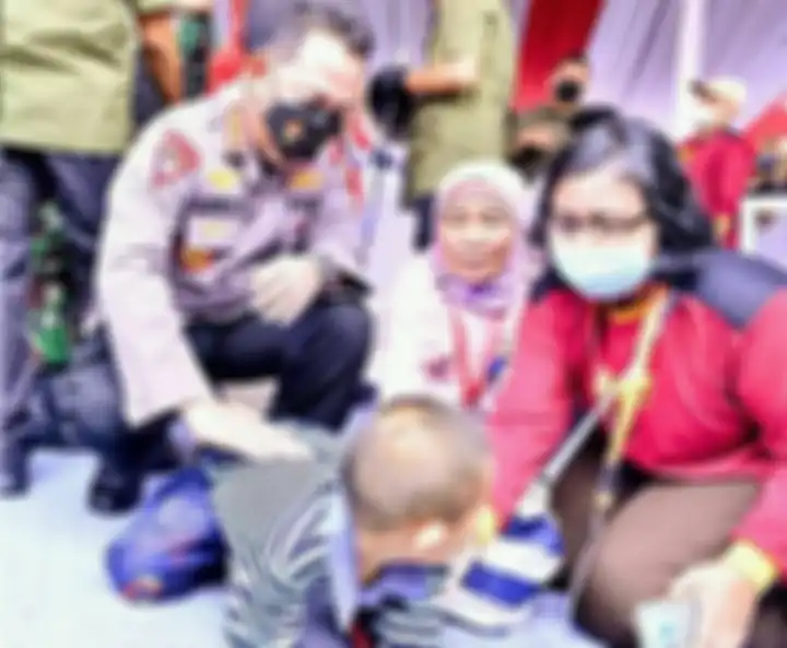 Putra Kapolri Jenderal Listyo Sigit ternyata 3 kali gagal lolos Akpol. Anak KSAD Jenderal Dudung masuk Akmil jadi sorotan. 