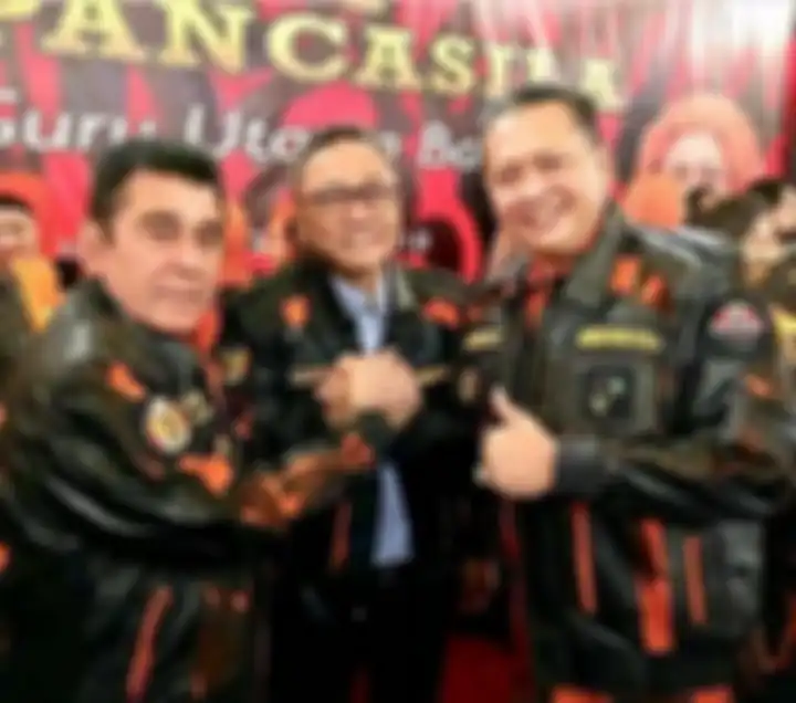 Yapto Soerjosoemarno bersama Zulkifli Hasan dan Bambang Soesatyo.
