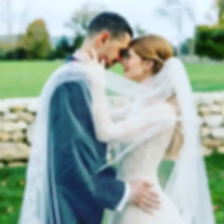 Pertanyaan putri Bill Gates resmi masuk Islam muncul lantaran Jennifer Gates bersedia menikah di bawah sumpah Al Quran sebagai akad nikah.