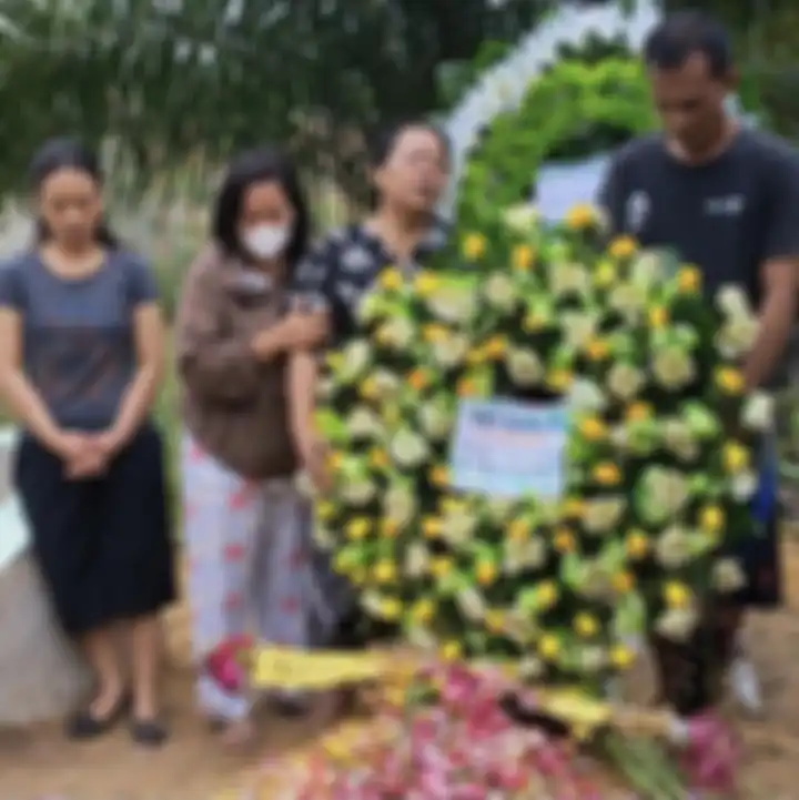 Keluarga Brigadir Yosua mengungkap kedekatan ajudan Kadiv Propam dengan istri Irjen Ferdy Sambo. Foto dokumentasi ini jadi fakta.