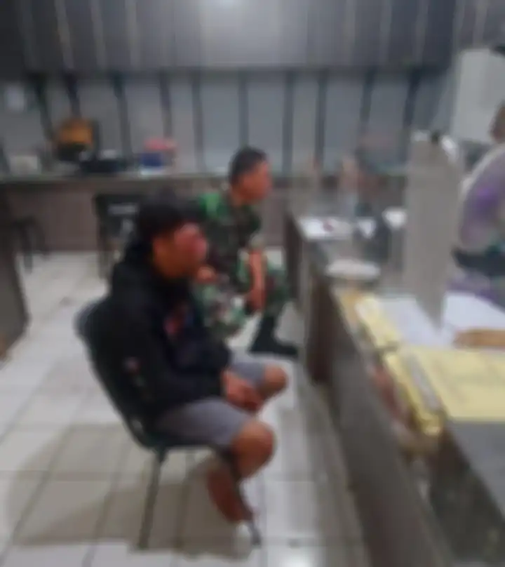 Prajurit TNI AD dari Yonarhanud 10/ABC Kodam Jaya berhasil membikin muka begal Kebaoran Baru bonyok. Ternyta punya ilmu lumpuhkan musuh. 