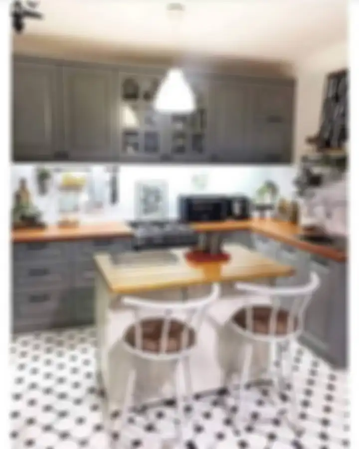 Ilmu feng shui mengatur warna interior desain dapur. Selain itu, feng shui melarang dekorasi ini di area masak. 