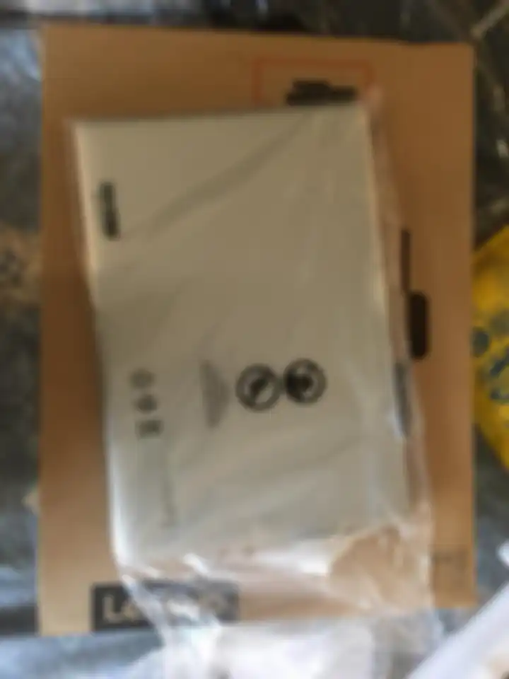 Laptop sampai di rumah.