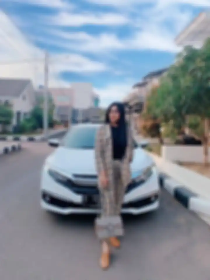Mantan istri Doni Salmanan Gigi Ruwanita ternyata paling senang foto di atas barang mewah ini. Sosoknya jadi sorotan.