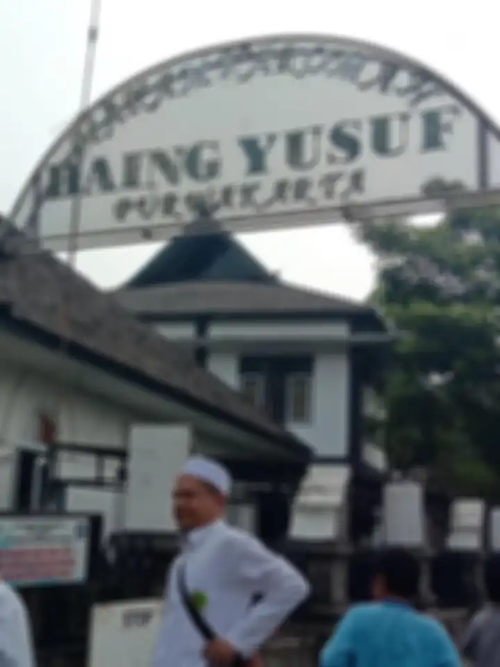 Berikut ini informasi 4 tempat wisata relegi di Purwakarta yang bikin foto Instagram kita jadi makin adem. Yuk, kita kunjungi. 